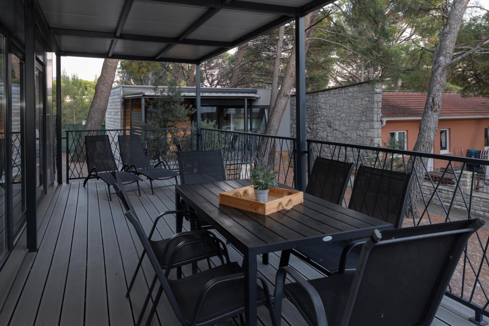 Apartments And Mobile Homes Makarska Exterior photo