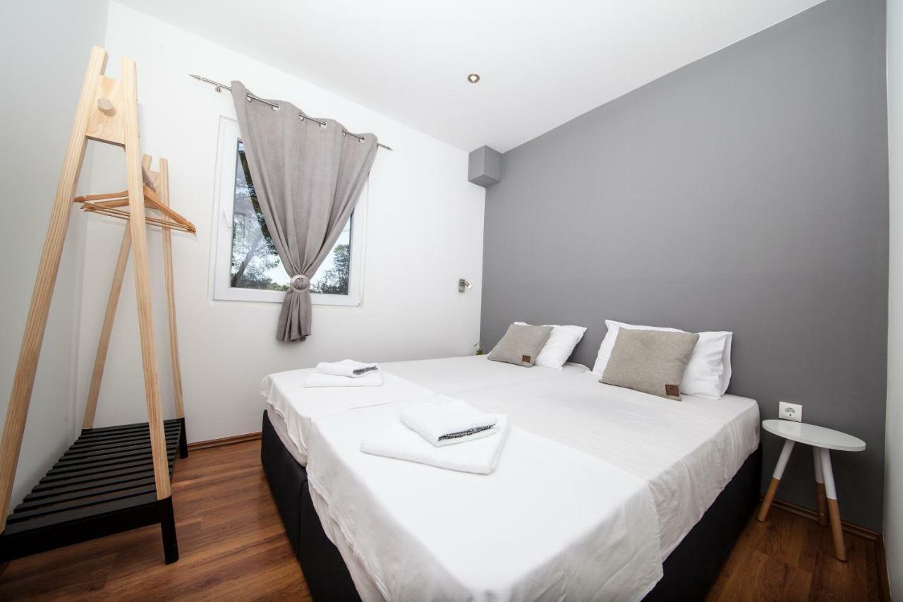 Apartments And Mobile Homes Makarska Exterior photo