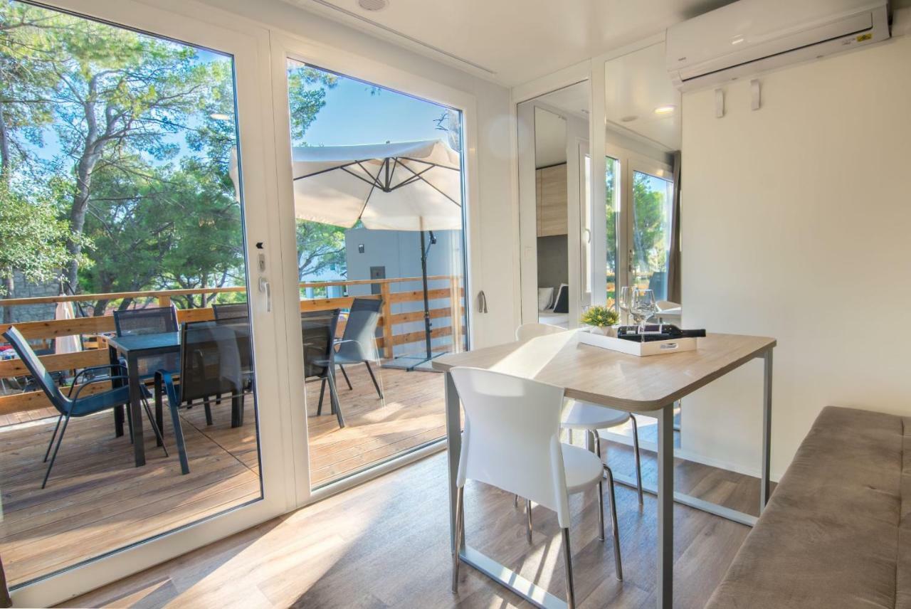 Apartments And Mobile Homes Makarska Exterior photo