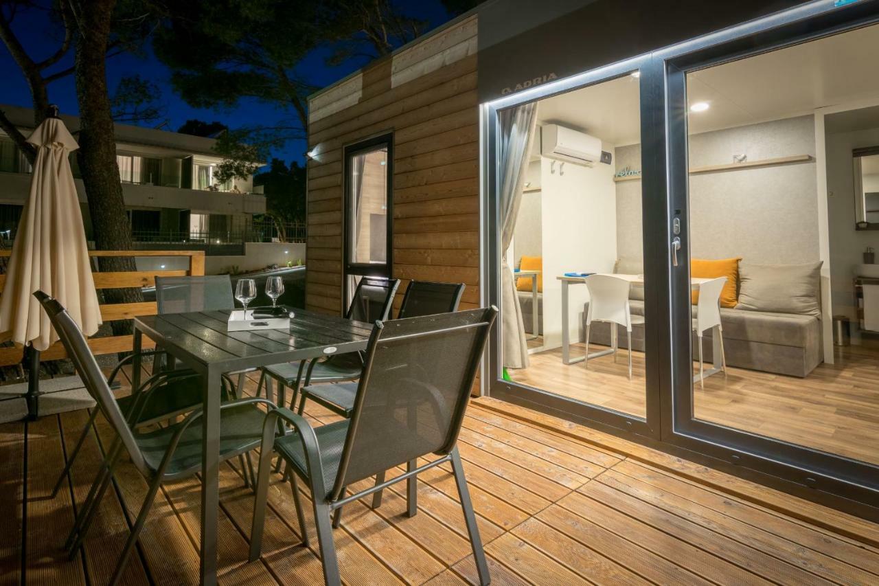 Apartments And Mobile Homes Makarska Exterior photo
